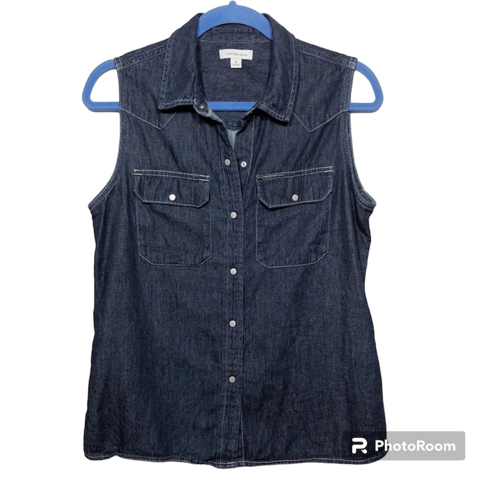 Calvin Klein Jeans Blue Denim Sleeveless Snap Closure Top Size M